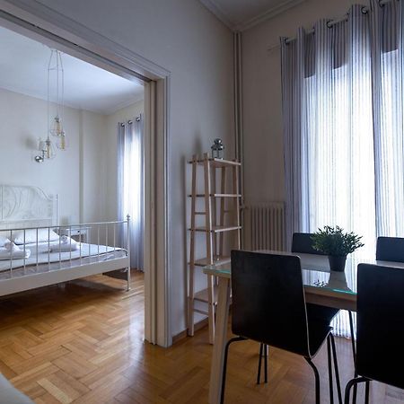 Beautiful 2Bd Apartment Near Historic Center Of アテネ エクステリア 写真
