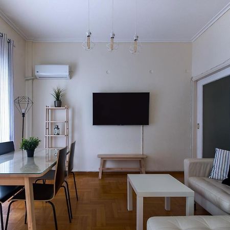 Beautiful 2Bd Apartment Near Historic Center Of アテネ エクステリア 写真