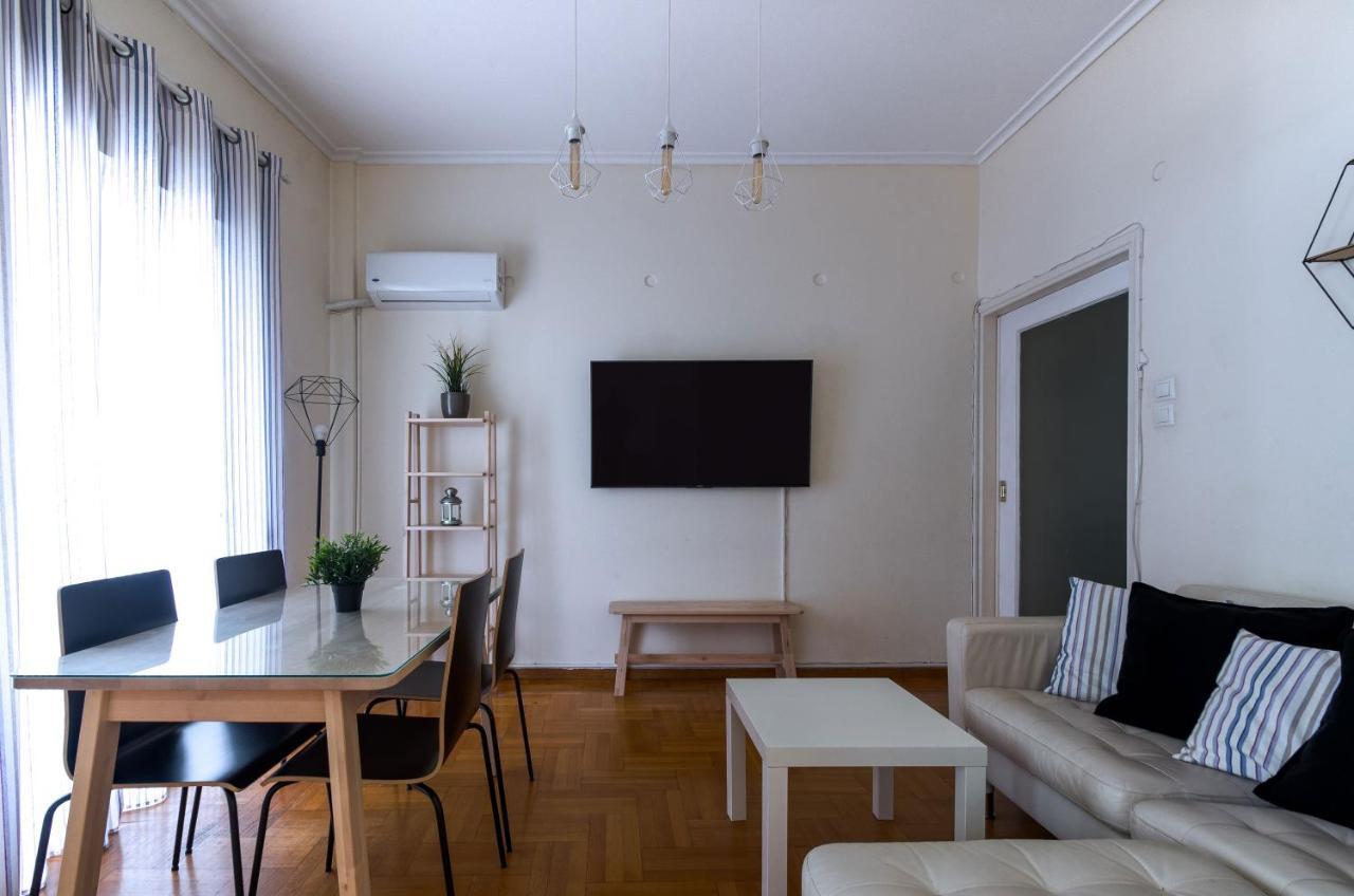 Beautiful 2Bd Apartment Near Historic Center Of アテネ エクステリア 写真