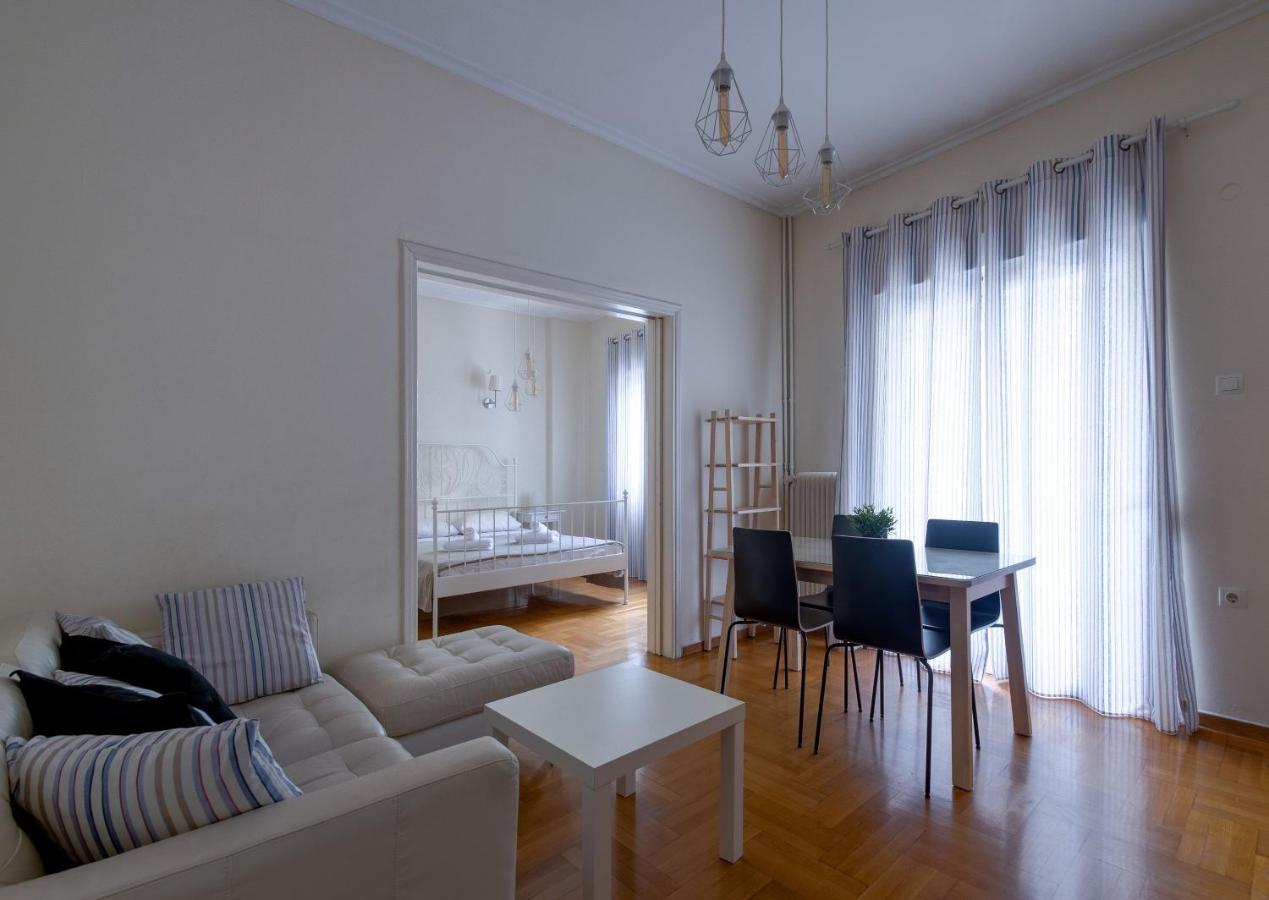 Beautiful 2Bd Apartment Near Historic Center Of アテネ エクステリア 写真