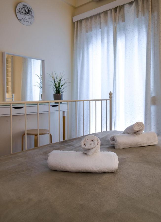 Beautiful 2Bd Apartment Near Historic Center Of アテネ エクステリア 写真