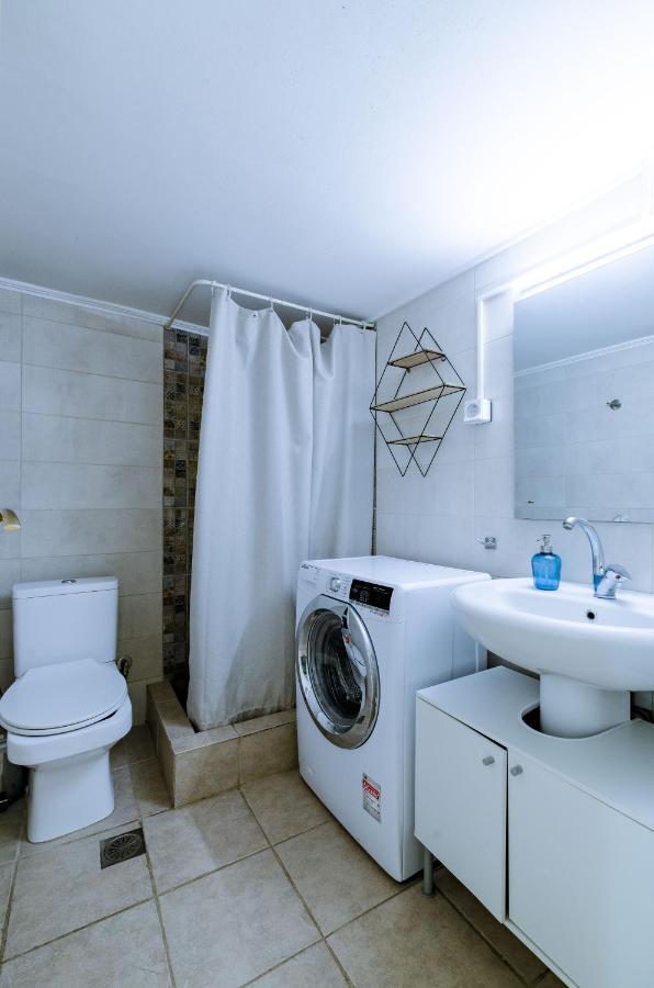 Beautiful 2Bd Apartment Near Historic Center Of アテネ エクステリア 写真