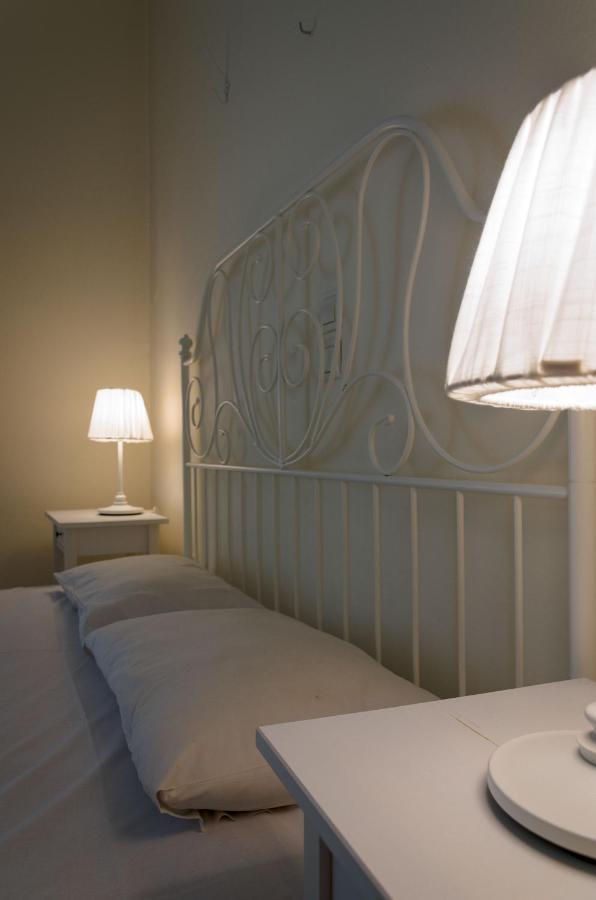 Beautiful 2Bd Apartment Near Historic Center Of アテネ エクステリア 写真